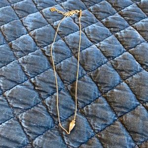 Kendra Scott necklace